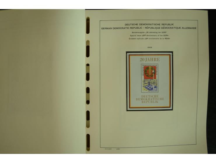 1945/2012, ungebrauchte/postfrische und gestempelte Sammlung, dabei Bizone mit besseren u.a. Mi.-Nr. 93I XG gestempelt mit Fo
