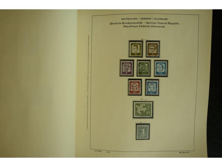 1945/2012, ungebrauchte/postfrische und gestempelte Sammlung, dabei Bizone mit besseren u.a. Mi.-Nr. 93I XG gestempelt mit Fo