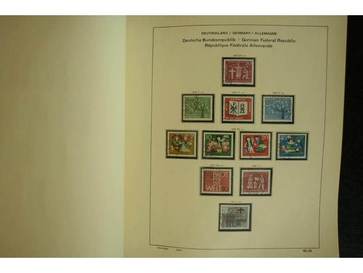 1945/2012, ungebrauchte/postfrische und gestempelte Sammlung, dabei Bizone mit besseren u.a. Mi.-Nr. 93I XG gestempelt mit Fo