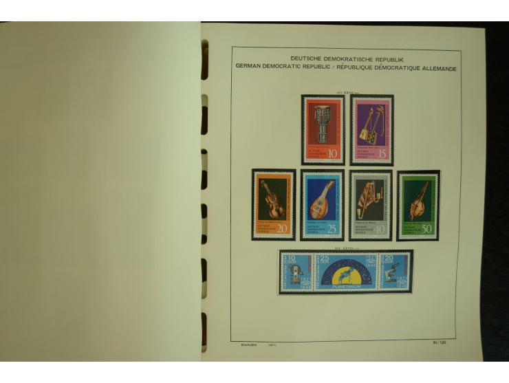 1945/2012, ungebrauchte/postfrische und gestempelte Sammlung, dabei Bizone mit besseren u.a. Mi.-Nr. 93I XG gestempelt mit Fo