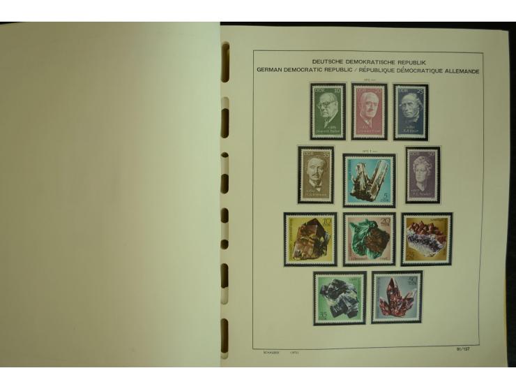 1945/2012, ungebrauchte/postfrische und gestempelte Sammlung, dabei Bizone mit besseren u.a. Mi.-Nr. 93I XG gestempelt mit Fo