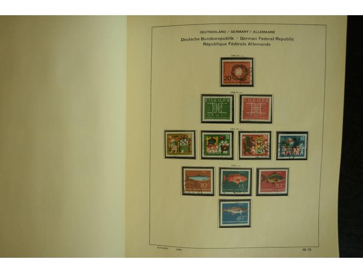 1945/2012, ungebrauchte/postfrische und gestempelte Sammlung, dabei Bizone mit besseren u.a. Mi.-Nr. 93I XG gestempelt mit Fo