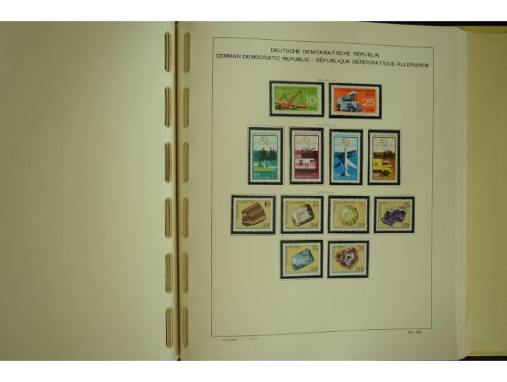 1945/2012, ungebrauchte/postfrische und gestempelte Sammlung, dabei Bizone mit besseren u.a. Mi.-Nr. 93I XG gestempelt mit Fo