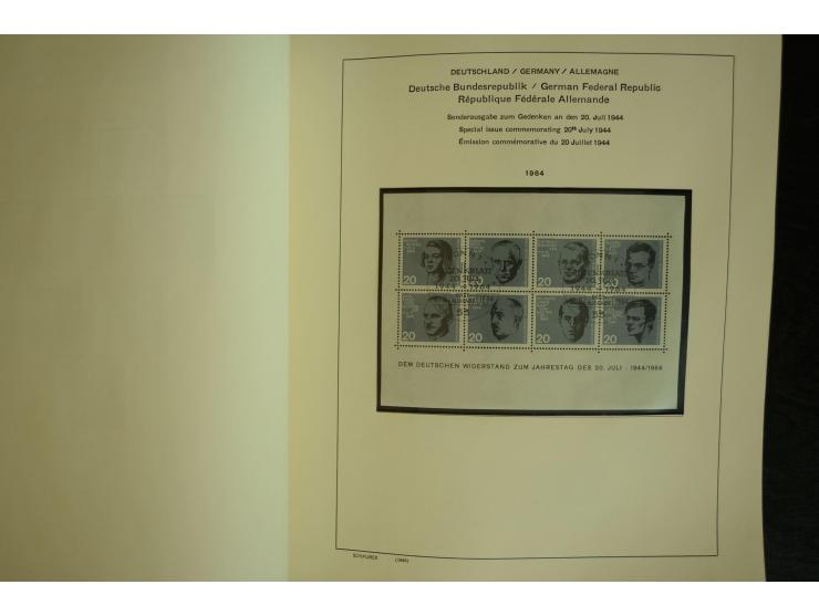 1945/2012, ungebrauchte/postfrische und gestempelte Sammlung, dabei Bizone mit besseren u.a. Mi.-Nr. 93I XG gestempelt mit Fo