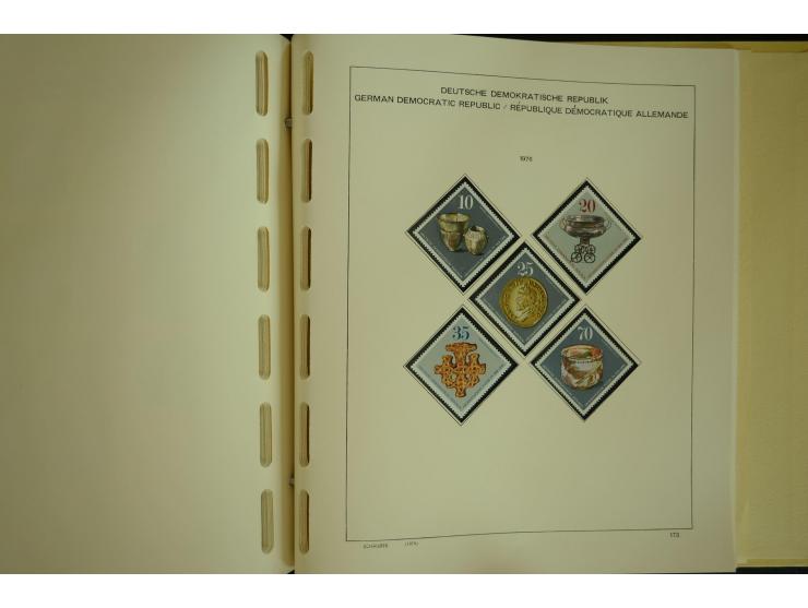 1945/2012, ungebrauchte/postfrische und gestempelte Sammlung, dabei Bizone mit besseren u.a. Mi.-Nr. 93I XG gestempelt mit Fo