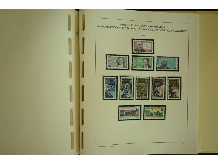 1945/2012, ungebrauchte/postfrische und gestempelte Sammlung, dabei Bizone mit besseren u.a. Mi.-Nr. 93I XG gestempelt mit Fo