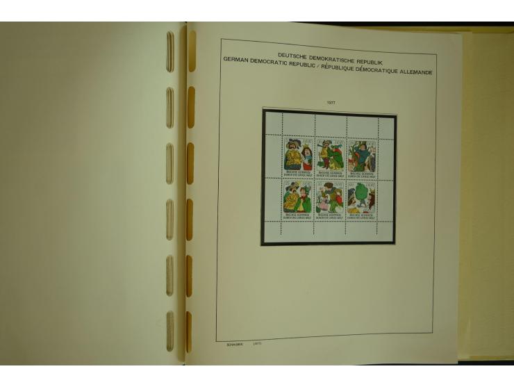 1945/2012, ungebrauchte/postfrische und gestempelte Sammlung, dabei Bizone mit besseren u.a. Mi.-Nr. 93I XG gestempelt mit Fo