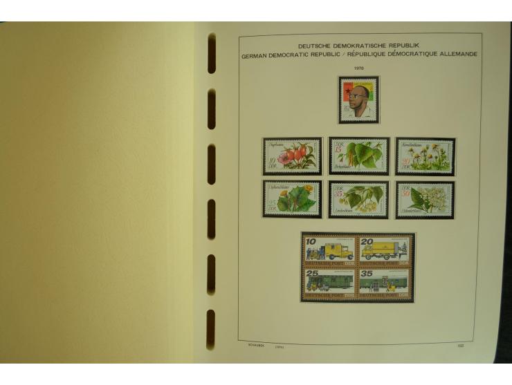 1945/2012, ungebrauchte/postfrische und gestempelte Sammlung, dabei Bizone mit besseren u.a. Mi.-Nr. 93I XG gestempelt mit Fo