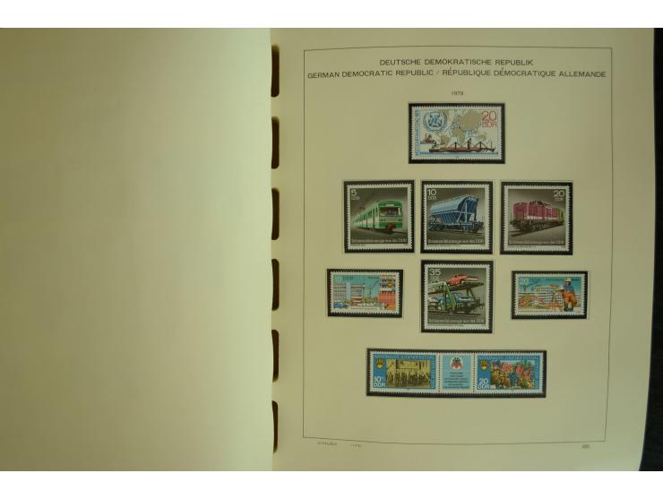 1945/2012, ungebrauchte/postfrische und gestempelte Sammlung, dabei Bizone mit besseren u.a. Mi.-Nr. 93I XG gestempelt mit Fo
