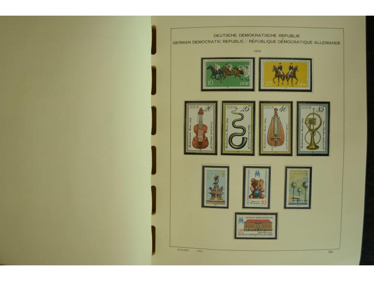 1945/2012, ungebrauchte/postfrische und gestempelte Sammlung, dabei Bizone mit besseren u.a. Mi.-Nr. 93I XG gestempelt mit Fo