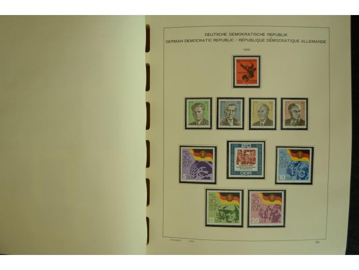 1945/2012, ungebrauchte/postfrische und gestempelte Sammlung, dabei Bizone mit besseren u.a. Mi.-Nr. 93I XG gestempelt mit Fo