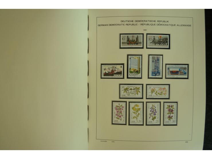 1945/2012, ungebrauchte/postfrische und gestempelte Sammlung, dabei Bizone mit besseren u.a. Mi.-Nr. 93I XG gestempelt mit Fo