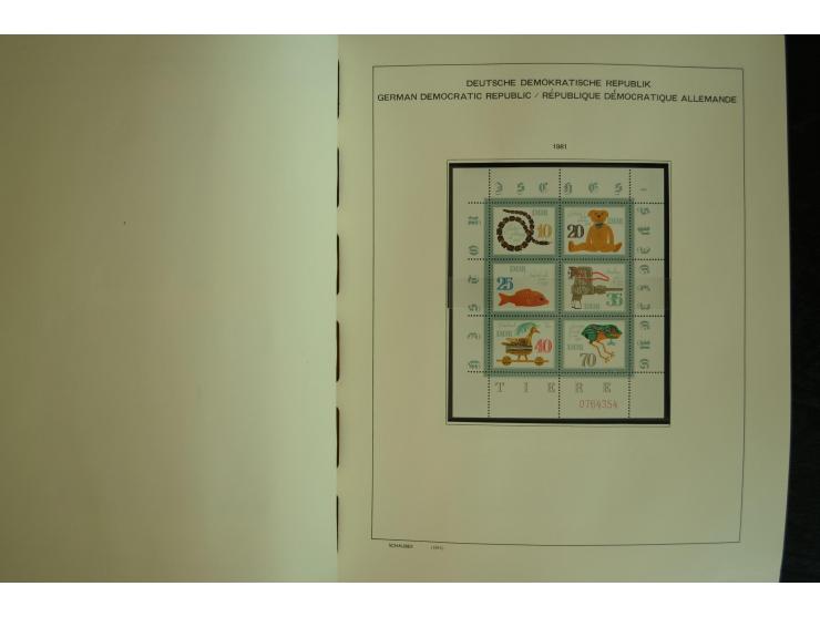 1945/2012, ungebrauchte/postfrische und gestempelte Sammlung, dabei Bizone mit besseren u.a. Mi.-Nr. 93I XG gestempelt mit Fo