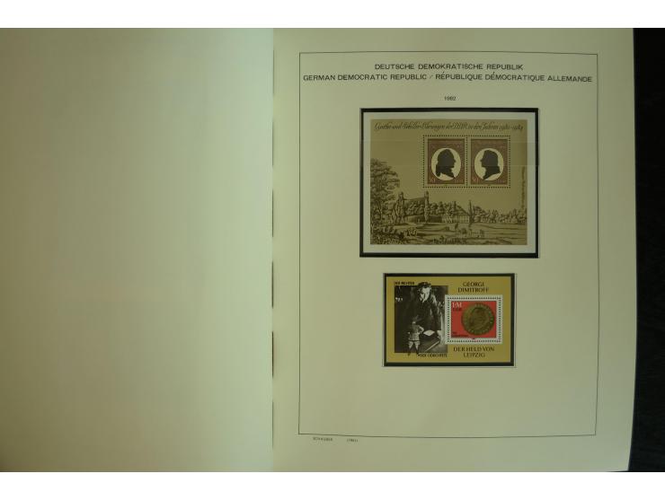 1945/2012, ungebrauchte/postfrische und gestempelte Sammlung, dabei Bizone mit besseren u.a. Mi.-Nr. 93I XG gestempelt mit Fo