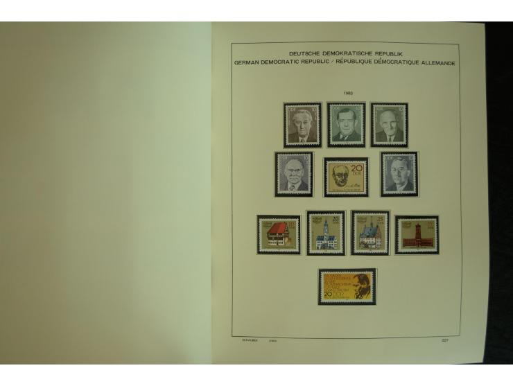 1945/2012, ungebrauchte/postfrische und gestempelte Sammlung, dabei Bizone mit besseren u.a. Mi.-Nr. 93I XG gestempelt mit Fo