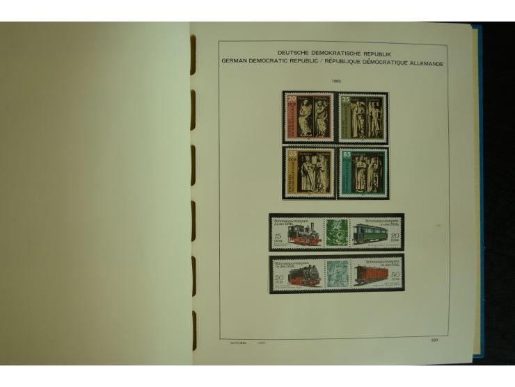 1945/2012, ungebrauchte/postfrische und gestempelte Sammlung, dabei Bizone mit besseren u.a. Mi.-Nr. 93I XG gestempelt mit Fo