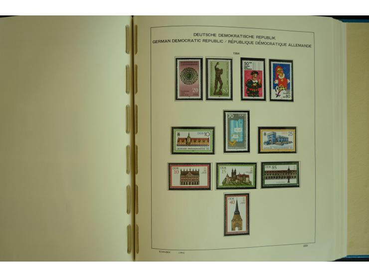 1945/2012, ungebrauchte/postfrische und gestempelte Sammlung, dabei Bizone mit besseren u.a. Mi.-Nr. 93I XG gestempelt mit Fo