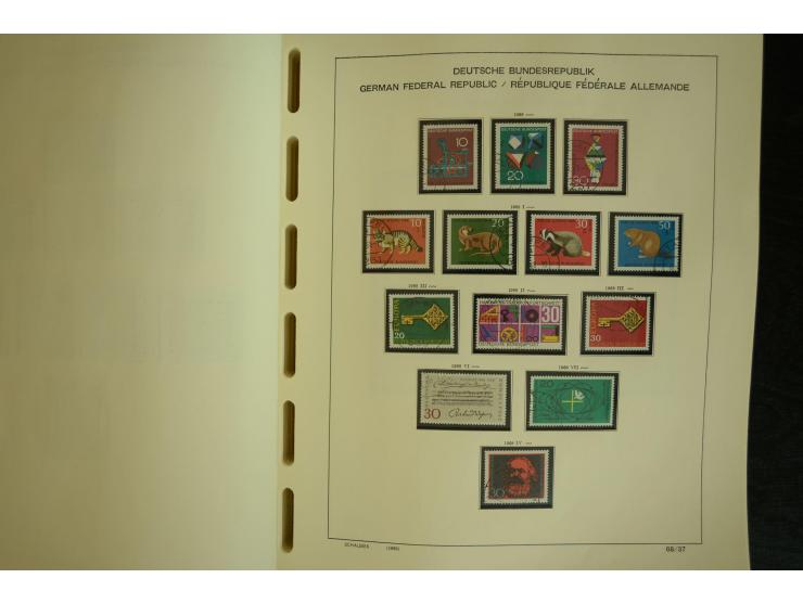 1945/2012, ungebrauchte/postfrische und gestempelte Sammlung, dabei Bizone mit besseren u.a. Mi.-Nr. 93I XG gestempelt mit Fo