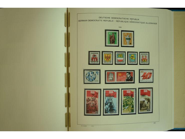 1945/2012, ungebrauchte/postfrische und gestempelte Sammlung, dabei Bizone mit besseren u.a. Mi.-Nr. 93I XG gestempelt mit Fo