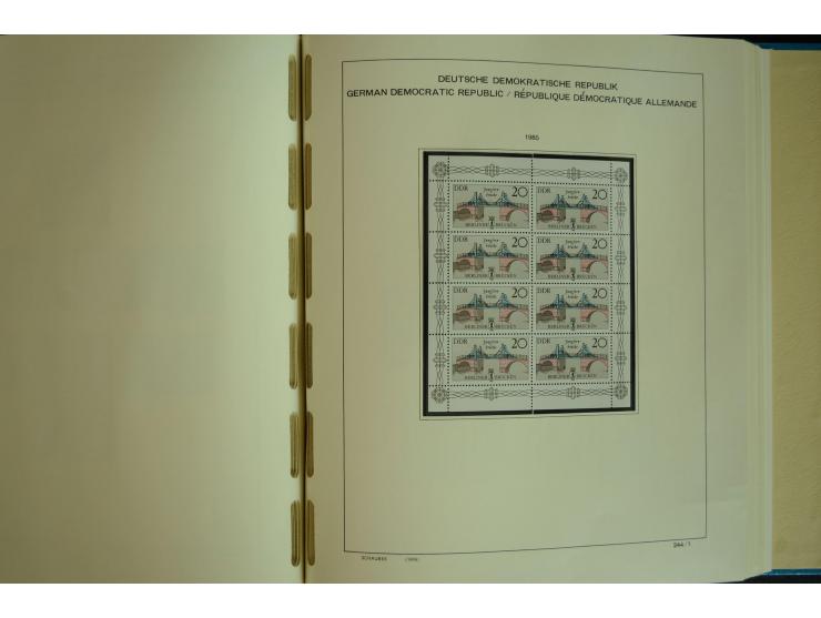 1945/2012, ungebrauchte/postfrische und gestempelte Sammlung, dabei Bizone mit besseren u.a. Mi.-Nr. 93I XG gestempelt mit Fo