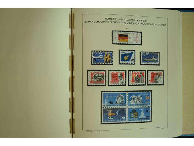 1945/2012, ungebrauchte/postfrische und gestempelte Sammlung, dabei Bizone mit besseren u.a. Mi.-Nr. 93I XG gestempelt mit Fo