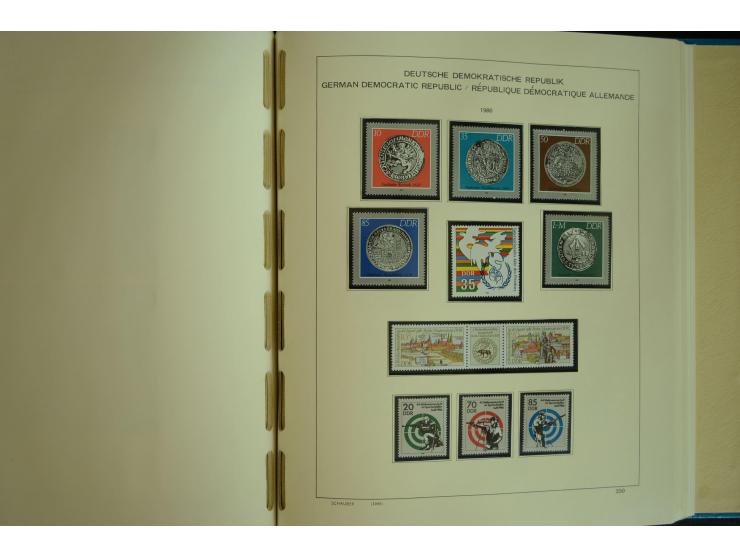 1945/2012, ungebrauchte/postfrische und gestempelte Sammlung, dabei Bizone mit besseren u.a. Mi.-Nr. 93I XG gestempelt mit Fo