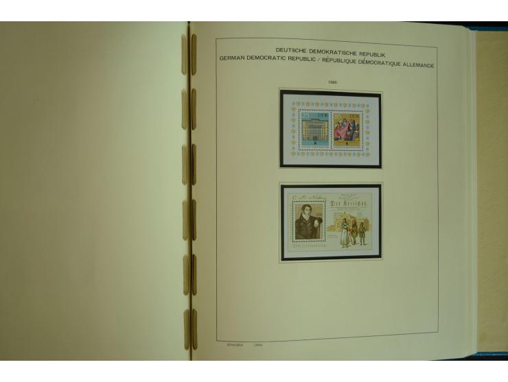 1945/2012, ungebrauchte/postfrische und gestempelte Sammlung, dabei Bizone mit besseren u.a. Mi.-Nr. 93I XG gestempelt mit Fo