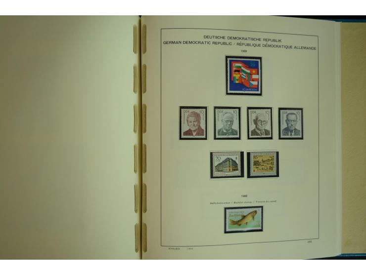 1945/2012, ungebrauchte/postfrische und gestempelte Sammlung, dabei Bizone mit besseren u.a. Mi.-Nr. 93I XG gestempelt mit Fo
