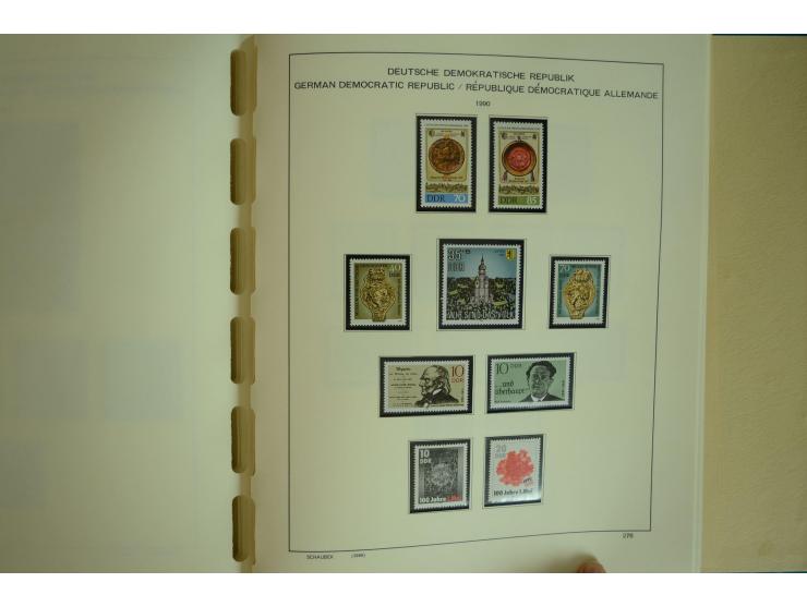 1945/2012, ungebrauchte/postfrische und gestempelte Sammlung, dabei Bizone mit besseren u.a. Mi.-Nr. 93I XG gestempelt mit Fo