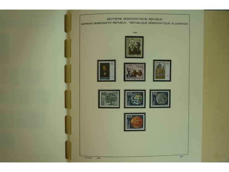 1945/2012, ungebrauchte/postfrische und gestempelte Sammlung, dabei Bizone mit besseren u.a. Mi.-Nr. 93I XG gestempelt mit Fo