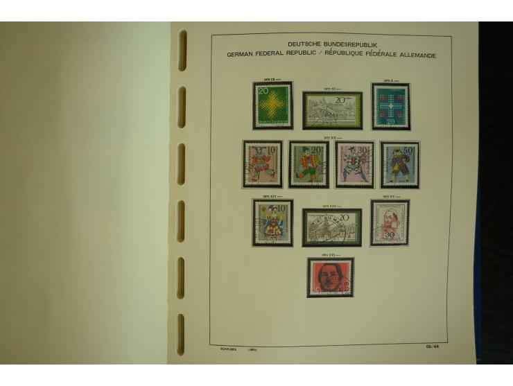 1945/2012, ungebrauchte/postfrische und gestempelte Sammlung, dabei Bizone mit besseren u.a. Mi.-Nr. 93I XG gestempelt mit Fo