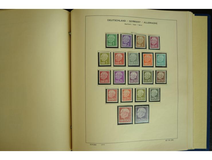 1945/2012, ungebrauchte/postfrische und gestempelte Sammlung, dabei Bizone mit besseren u.a. Mi.-Nr. 93I XG gestempelt mit Fo