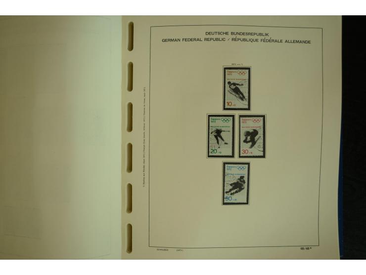 1945/2012, ungebrauchte/postfrische und gestempelte Sammlung, dabei Bizone mit besseren u.a. Mi.-Nr. 93I XG gestempelt mit Fo