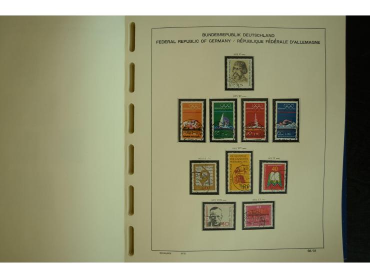 1945/2012, ungebrauchte/postfrische und gestempelte Sammlung, dabei Bizone mit besseren u.a. Mi.-Nr. 93I XG gestempelt mit Fo