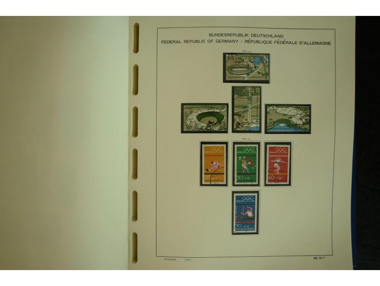 1945/2012, ungebrauchte/postfrische und gestempelte Sammlung, dabei Bizone mit besseren u.a. Mi.-Nr. 93I XG gestempelt mit Fo