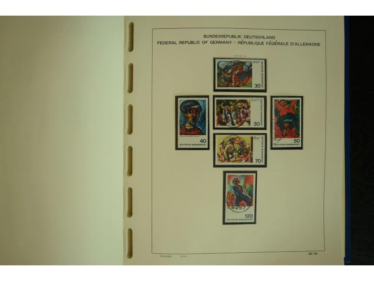 1945/2012, ungebrauchte/postfrische und gestempelte Sammlung, dabei Bizone mit besseren u.a. Mi.-Nr. 93I XG gestempelt mit Fo