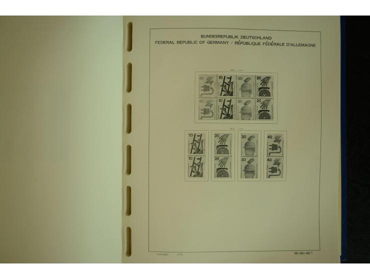 1945/2012, ungebrauchte/postfrische und gestempelte Sammlung, dabei Bizone mit besseren u.a. Mi.-Nr. 93I XG gestempelt mit Fo