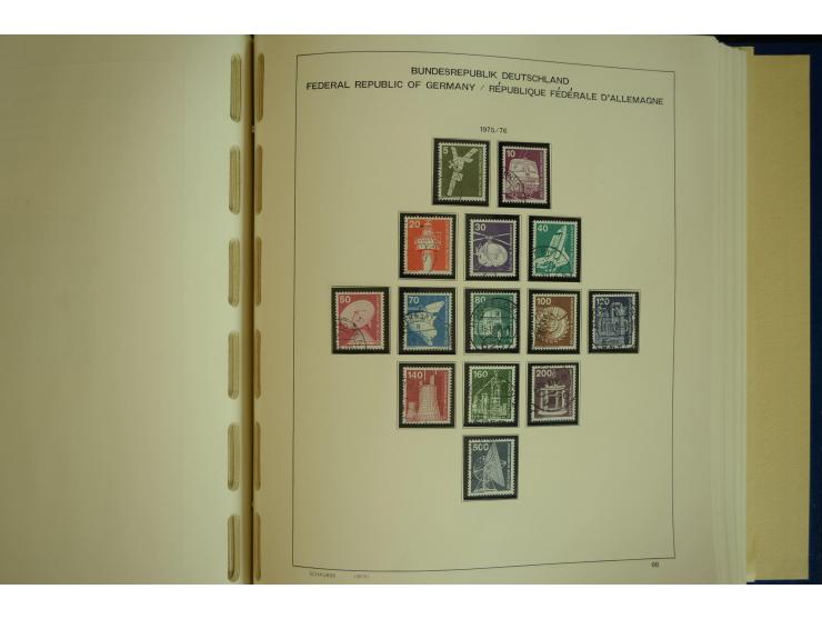 1945/2012, ungebrauchte/postfrische und gestempelte Sammlung, dabei Bizone mit besseren u.a. Mi.-Nr. 93I XG gestempelt mit Fo