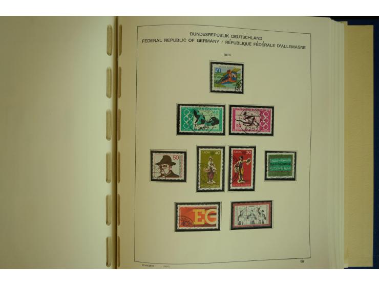 1945/2012, ungebrauchte/postfrische und gestempelte Sammlung, dabei Bizone mit besseren u.a. Mi.-Nr. 93I XG gestempelt mit Fo
