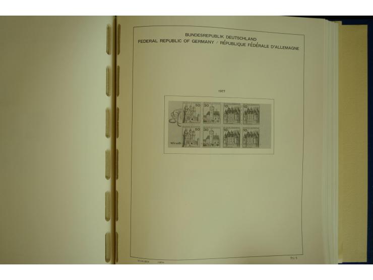 1945/2012, ungebrauchte/postfrische und gestempelte Sammlung, dabei Bizone mit besseren u.a. Mi.-Nr. 93I XG gestempelt mit Fo