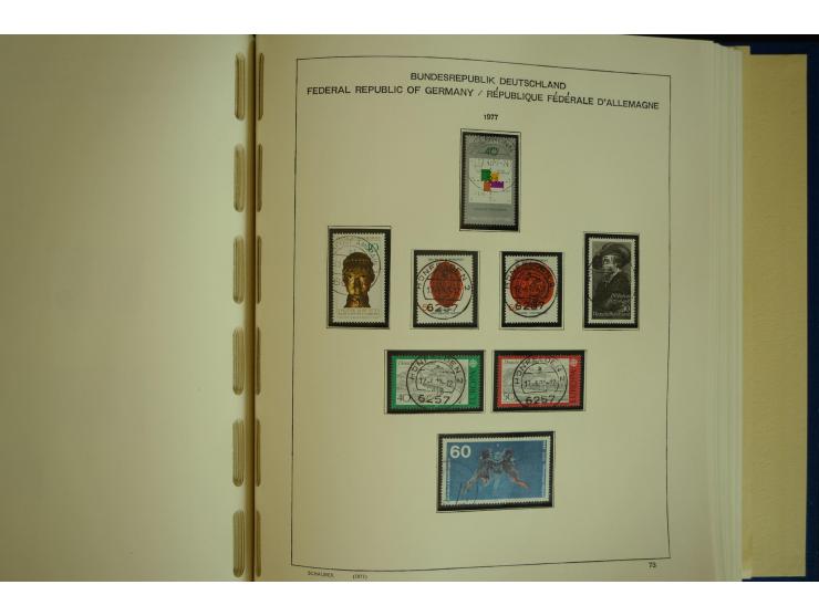 1945/2012, ungebrauchte/postfrische und gestempelte Sammlung, dabei Bizone mit besseren u.a. Mi.-Nr. 93I XG gestempelt mit Fo