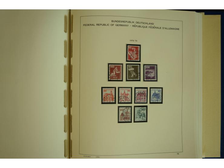 1945/2012, ungebrauchte/postfrische und gestempelte Sammlung, dabei Bizone mit besseren u.a. Mi.-Nr. 93I XG gestempelt mit Fo