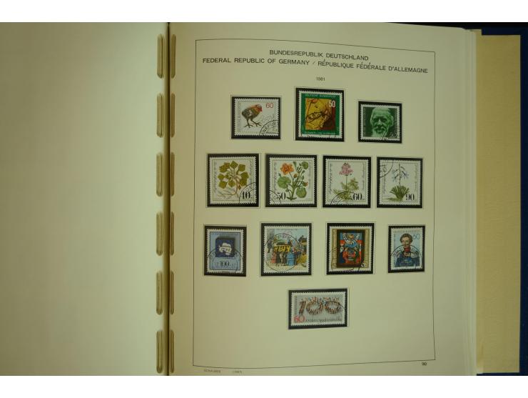 1945/2012, ungebrauchte/postfrische und gestempelte Sammlung, dabei Bizone mit besseren u.a. Mi.-Nr. 93I XG gestempelt mit Fo