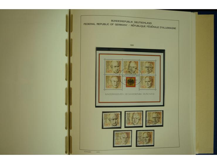 1945/2012, ungebrauchte/postfrische und gestempelte Sammlung, dabei Bizone mit besseren u.a. Mi.-Nr. 93I XG gestempelt mit Fo