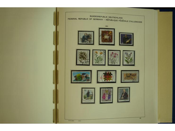 1945/2012, ungebrauchte/postfrische und gestempelte Sammlung, dabei Bizone mit besseren u.a. Mi.-Nr. 93I XG gestempelt mit Fo