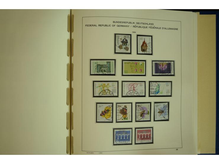 1945/2012, ungebrauchte/postfrische und gestempelte Sammlung, dabei Bizone mit besseren u.a. Mi.-Nr. 93I XG gestempelt mit Fo