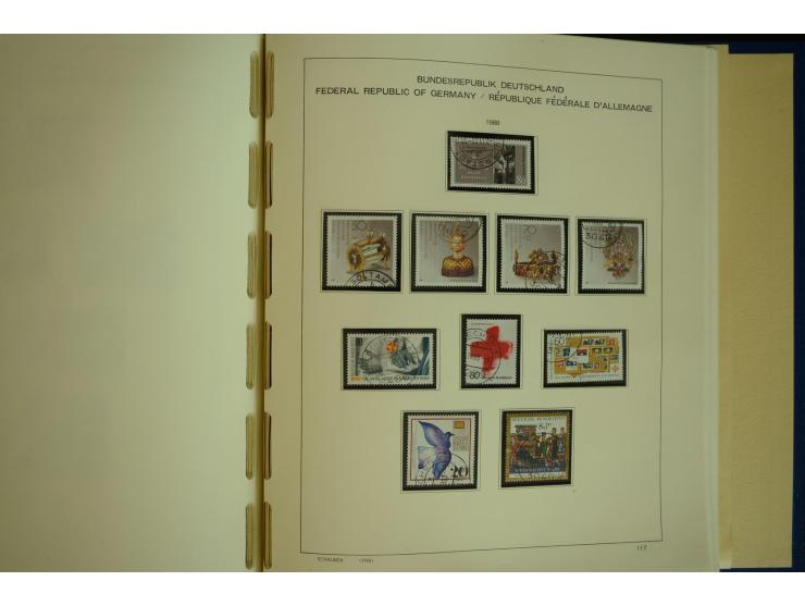 1945/2012, ungebrauchte/postfrische und gestempelte Sammlung, dabei Bizone mit besseren u.a. Mi.-Nr. 93I XG gestempelt mit Fo