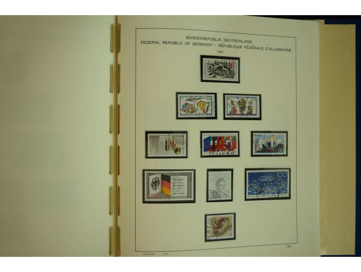 1945/2012, ungebrauchte/postfrische und gestempelte Sammlung, dabei Bizone mit besseren u.a. Mi.-Nr. 93I XG gestempelt mit Fo
