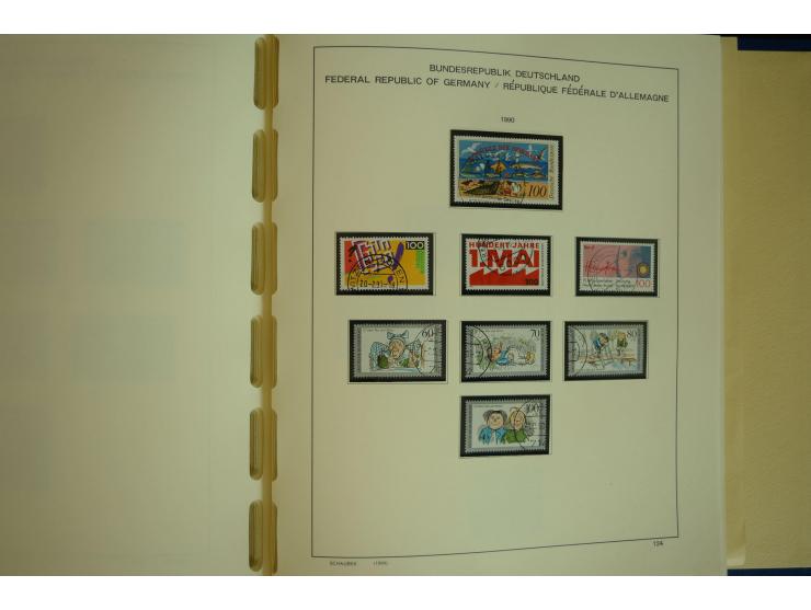 1945/2012, ungebrauchte/postfrische und gestempelte Sammlung, dabei Bizone mit besseren u.a. Mi.-Nr. 93I XG gestempelt mit Fo