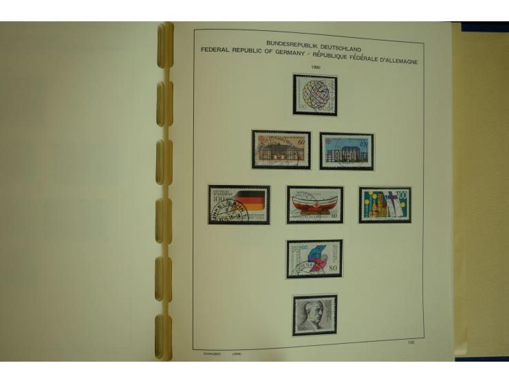 1945/2012, ungebrauchte/postfrische und gestempelte Sammlung, dabei Bizone mit besseren u.a. Mi.-Nr. 93I XG gestempelt mit Fo